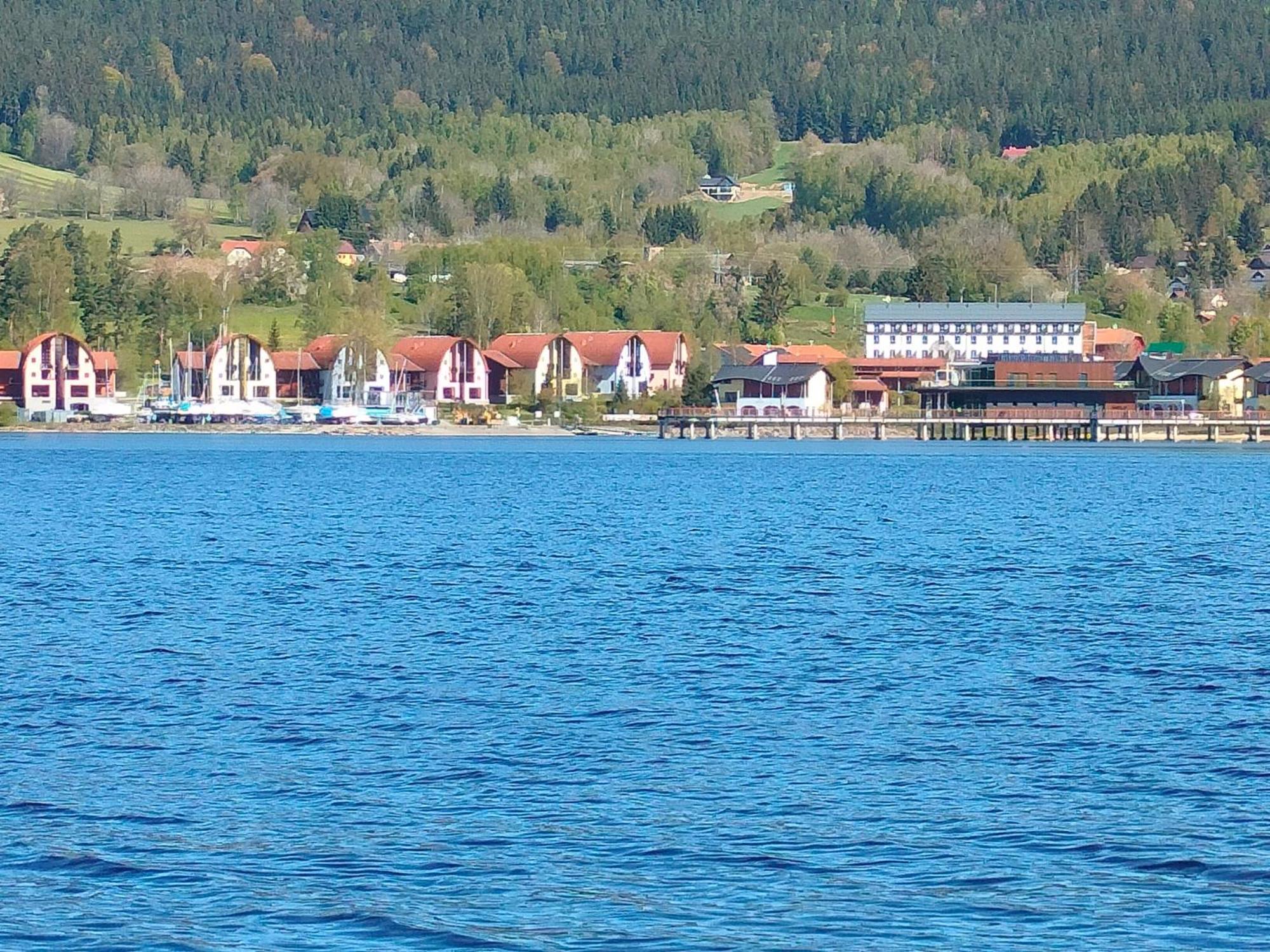 Apartman Aja - Lipno Nad Vltavou Zewnętrze zdjęcie